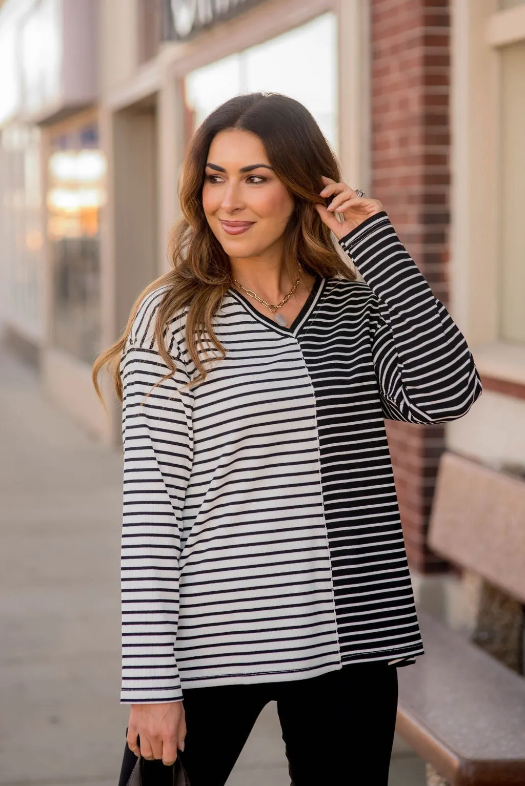 Contrasting Stripes V-Neck Tee