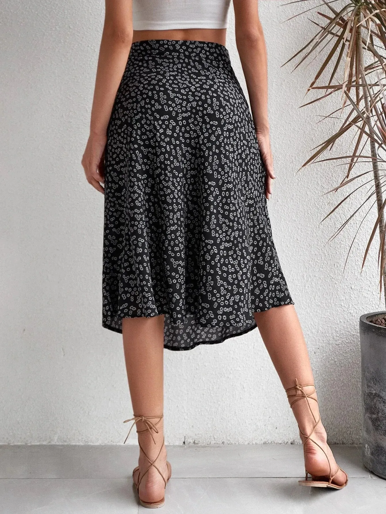 LVSANW 2024 Summer New European and American Floral Half Skirt  Cross border Foreign Trade Split A-line Wrap Hip Mid Waist Long S